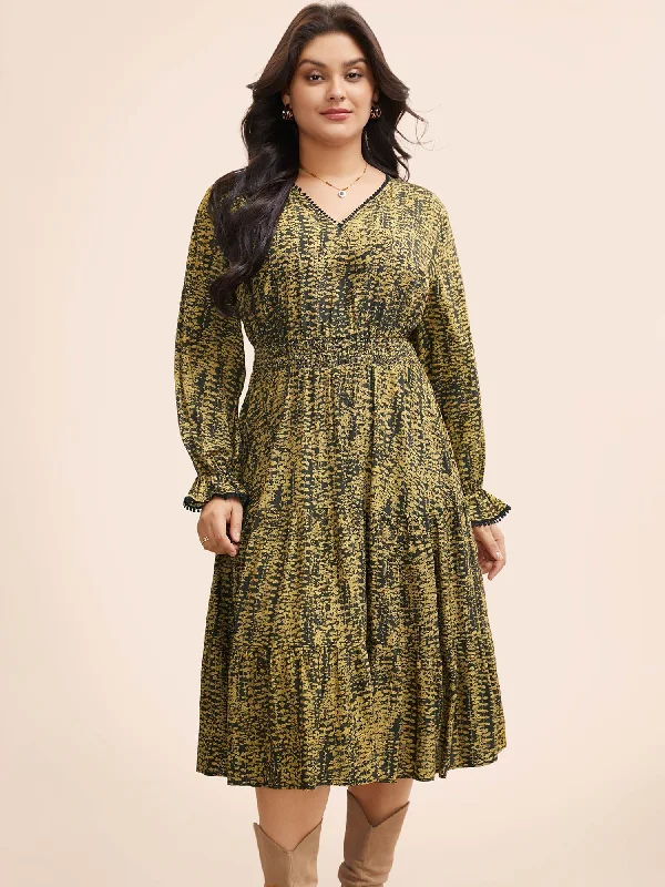 Plus size dresses with comfy flows feel gentle -Plus size dresses with floral embroidery for texture -Geometric Print Pompom Trim Ruffles Dress