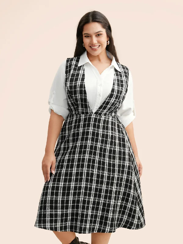 Plus size dresses with sleek lines look modern -Plus size dresses for fall with rich tones -Tweed Elastic Waist Overall Dress