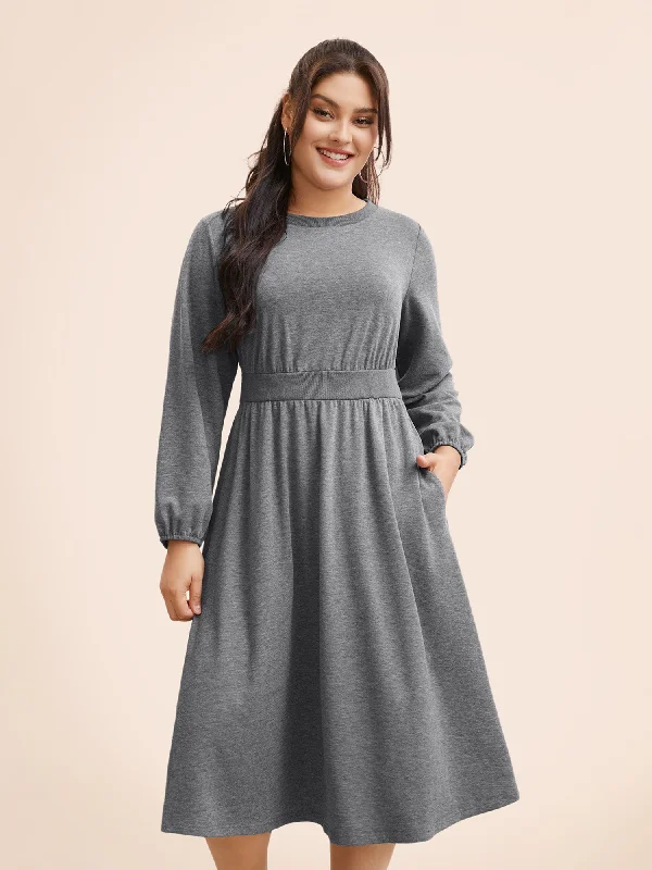 Plus size dresses with ruched details hide flaws -Plus size dresses with satin for a sophisticated look -Crew Neck Elastic Waist Midi Dress