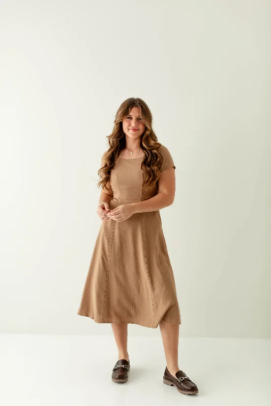 Plus size dresses for elegant dinners glow softly -Plus size dresses with satin finish for a luxurious look -'Anne' Square Neck A Line Midi Dress in Mocha