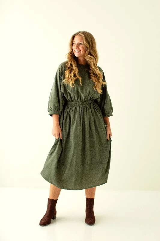 Plus size dresses for summer keep you cool -Trendy plus size dresses for young women -'Maxine' Dolman Quarter Sleeve Midi Dress in Olive