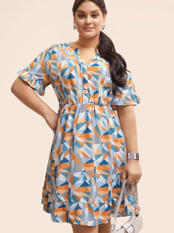 Plus size dresses with sturdy seams last long -Affordable plus size dresses for daily wear -Colorblock Contrast Notched Ruffle Sleeve Dress