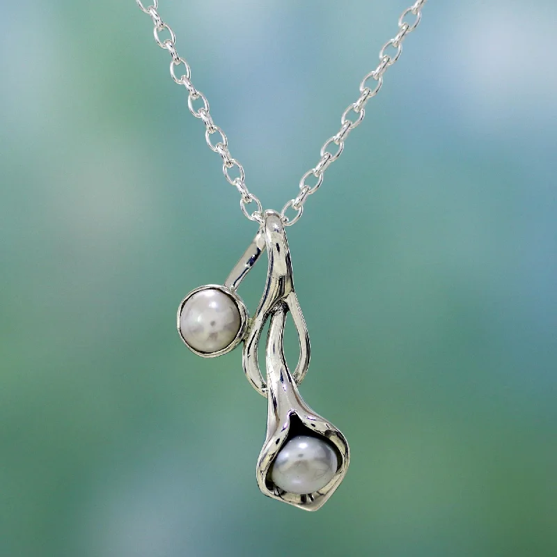 Stylish necklaces and pendants with diamonds for a glamorous and elegant look-Calla Lily Pearl Bridal Necklace