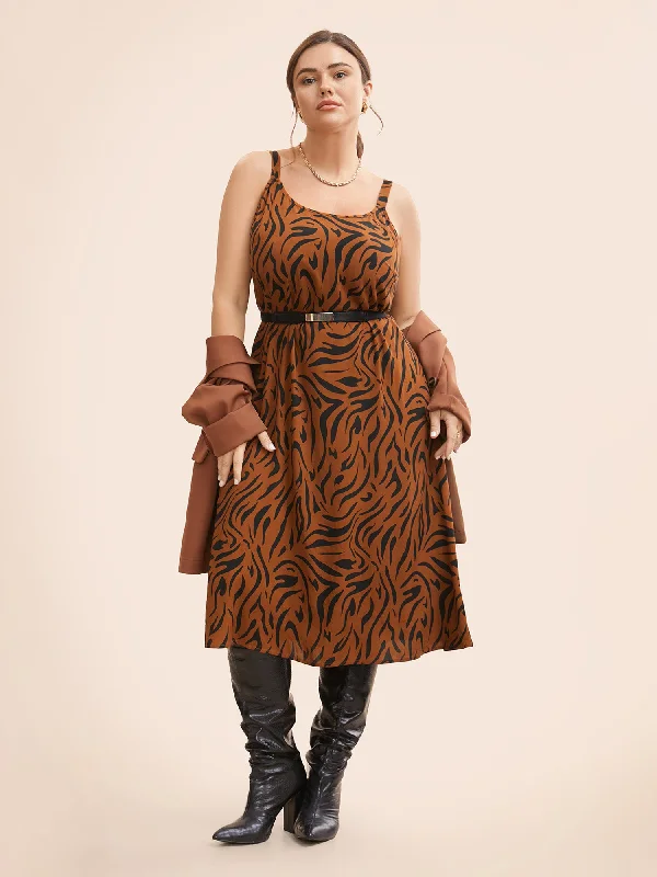 Plus size dresses for wide hips fit nicely -Plus size dresses with bold geometric designs for a modern twist -Leopard Print Cami Midi Dress