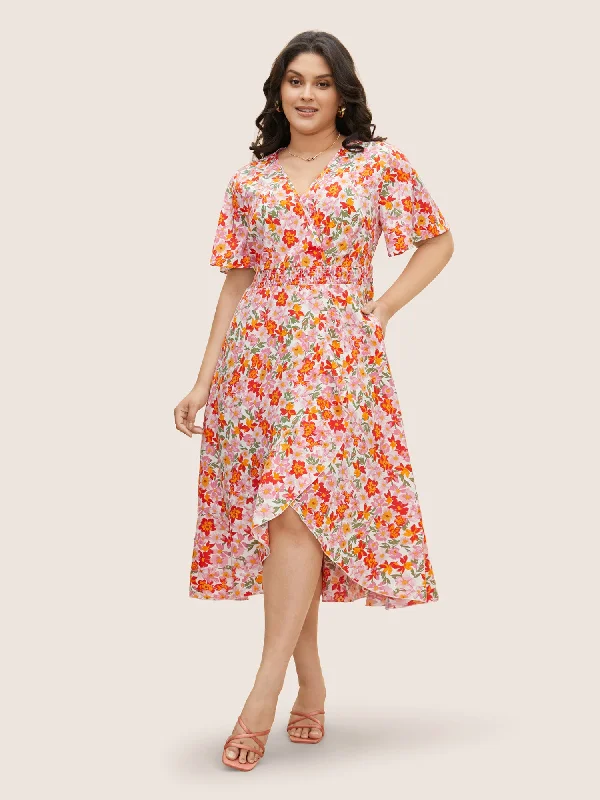 Plus size dresses with durable fabrics endure wear -Plus size dresses with boat necklines for timeless style -Floral Shirred Wrap Hem Ruffle Sleeve Midi Dress