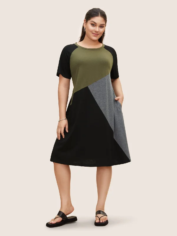 Plus size dresses with wrap fronts fit well -Plus size dresses with bell sleeves for a retro touch -Round Neck Colorblock Contrast Raglan Sleeve Dress